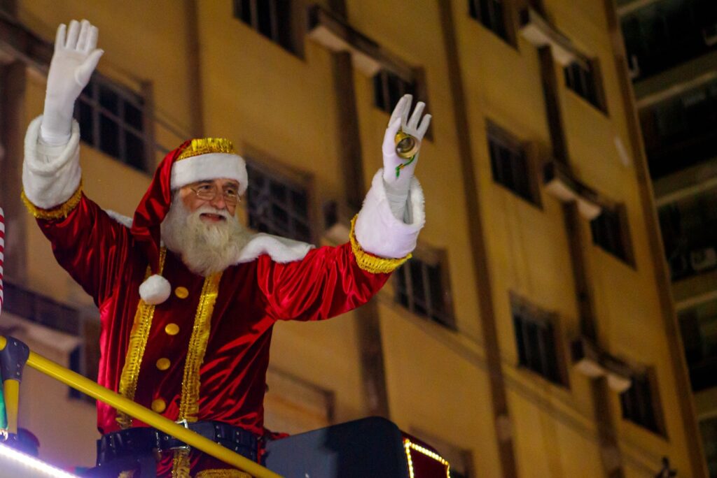 Casinha recebe Papai Noel nesta quinta (7); LondriNatal terá Clube do Choro, Grupo Chorus e Plantão Sorriso 1