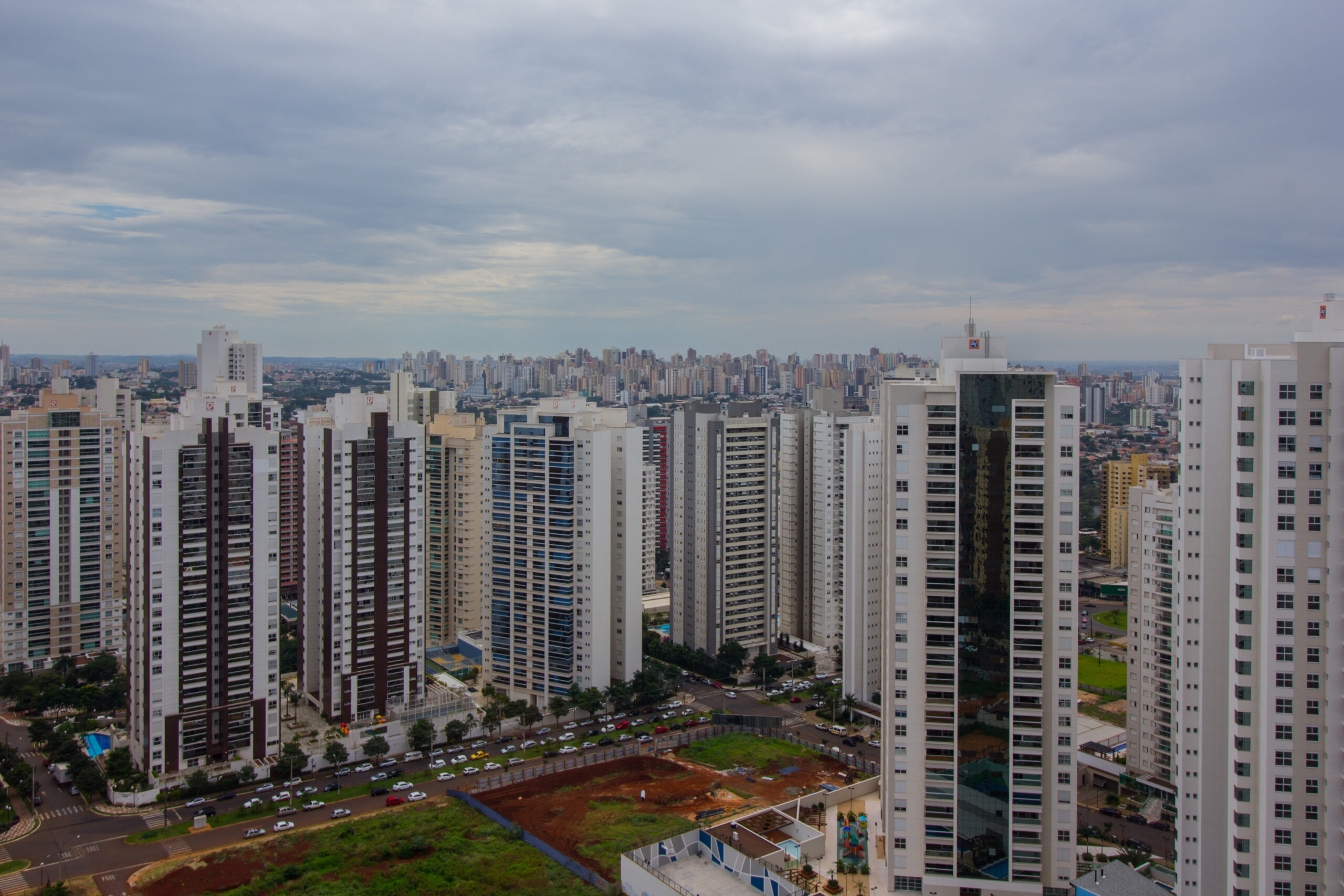 Confira o horário do comércio desta semana de feriado em Londrina