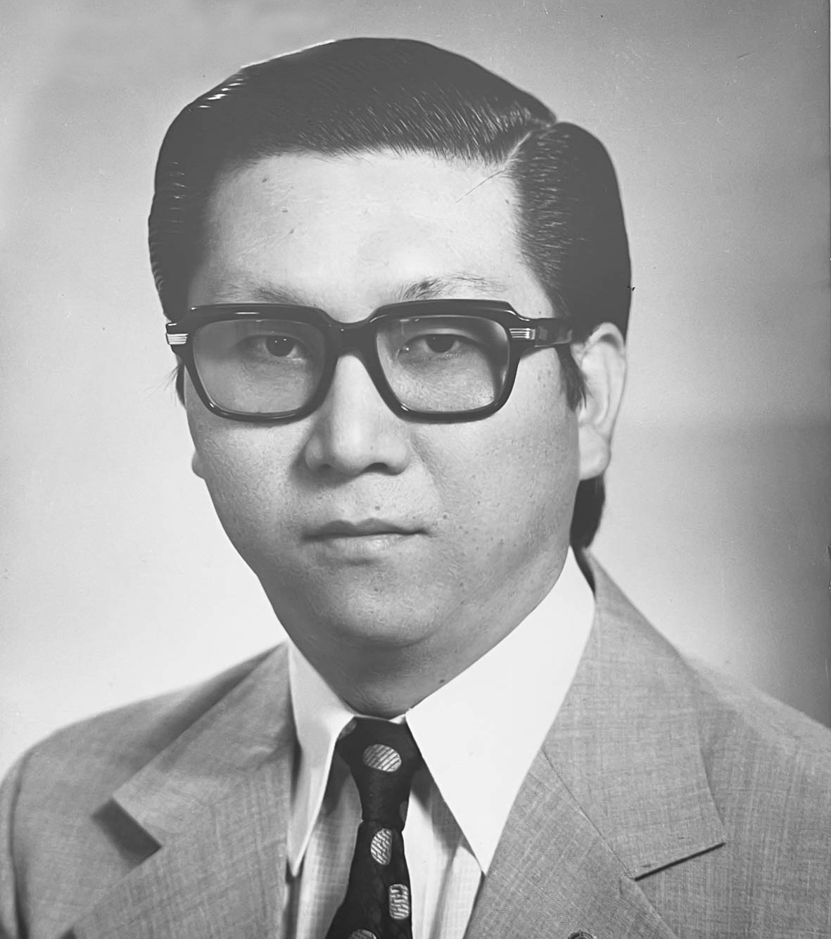 Galeria de presidentes 23 12- Kentaro Tekahara 1980 1981