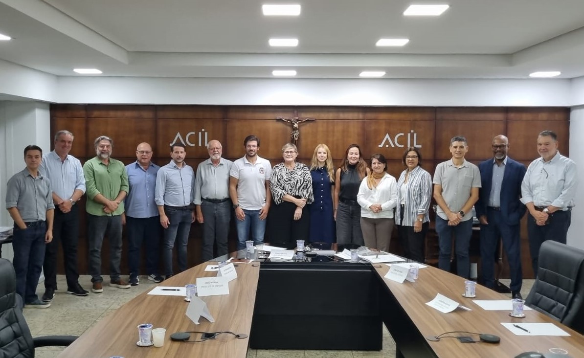 Diretor-Presidente da EPR participa da reunião mensal da Comissão de Infraestrutura