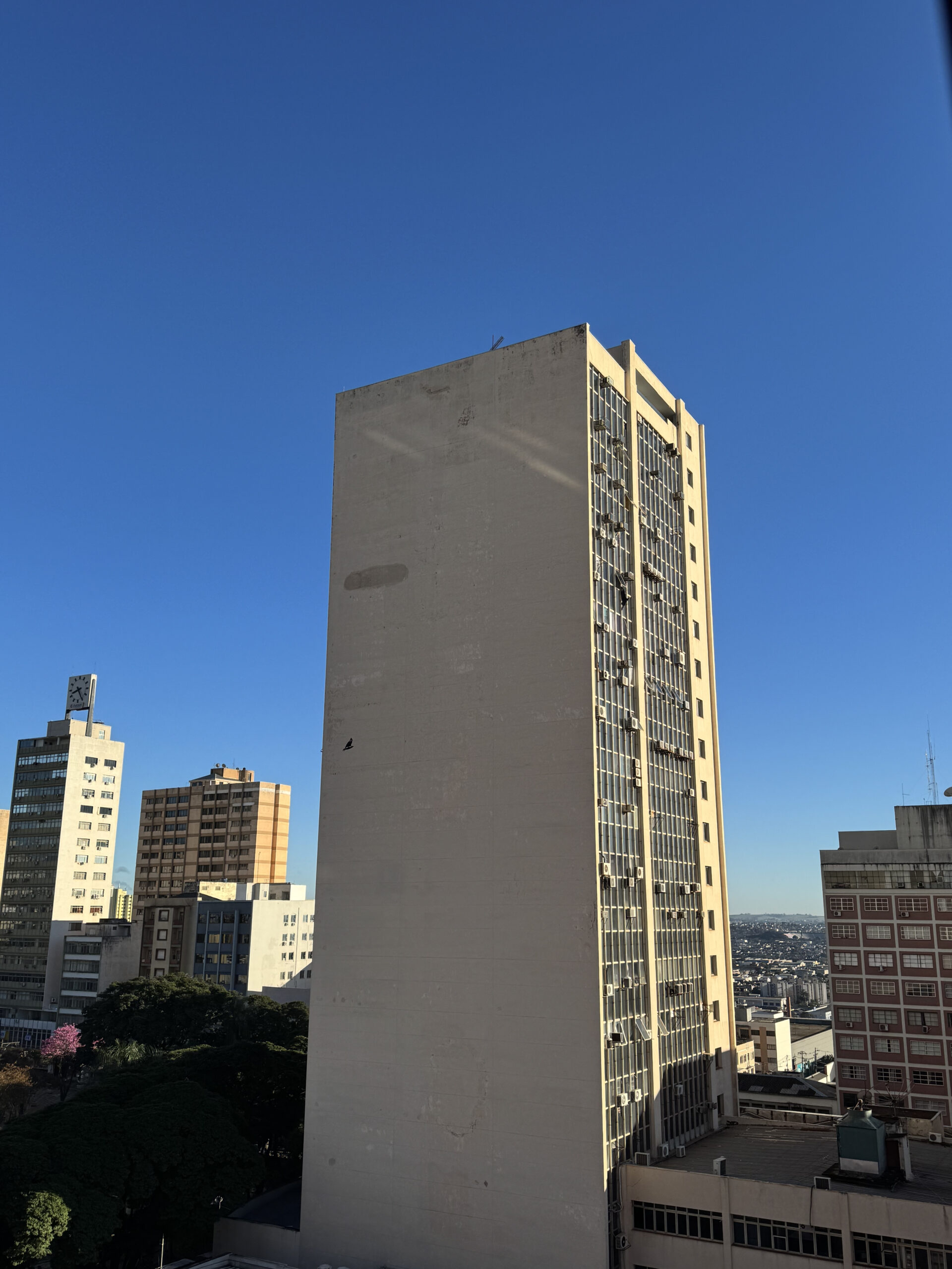 Confira o horário do comércio desta semana em Londrina